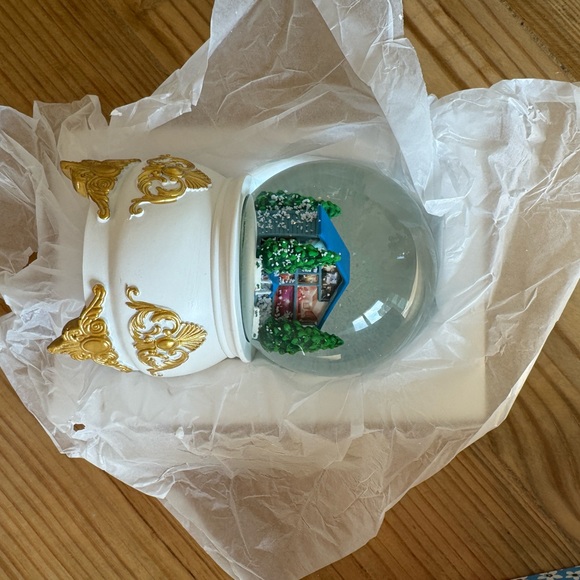 Taylor Swift Lover Snowglobe RARE - Ships same or next day - Picture 9 of 11